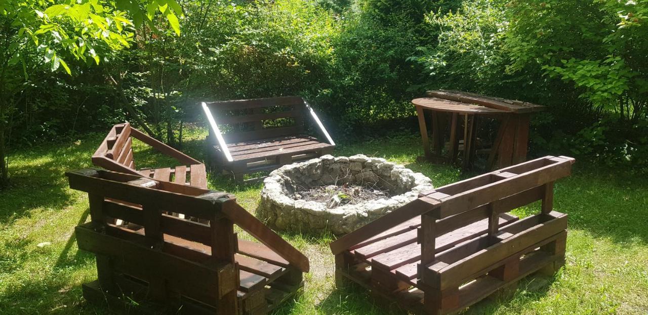 Szyszka I Roza Na Jurze Ferienhaus